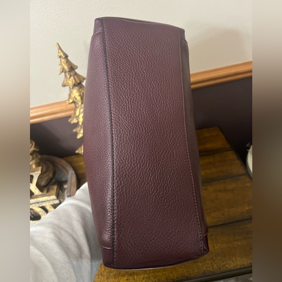 Coach Ava Chain Patent Pebbled Leather Purse Tote - Picture 8 of 14